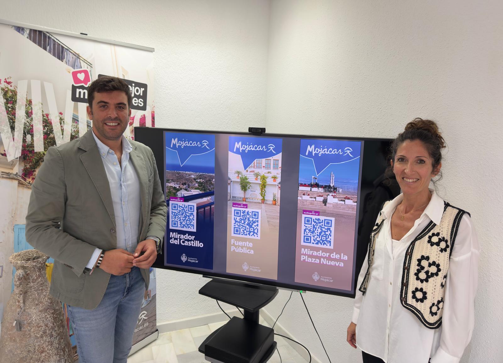Mojácar, uno de los destinos más emblemáticos de la costa almeriense, ha presentado una innovadora propuesta turística que refuerza su compromiso con un modelo de turismo más completo, experiencial y cultural.